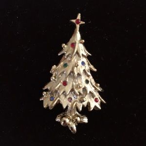 VINTAGE gold tone Jeweled Christmas Tree‎ Pin